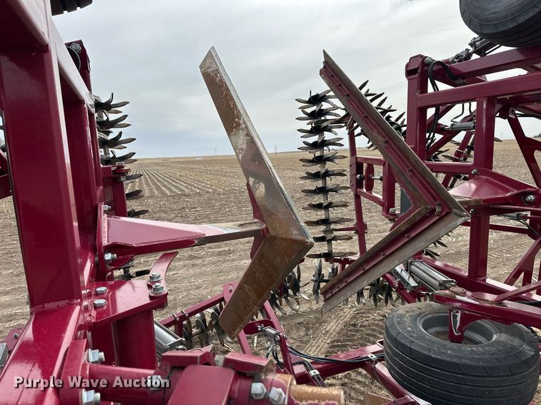 image for item ER8821 2022 Premier Tillage Minimizer 9543 sweep plow