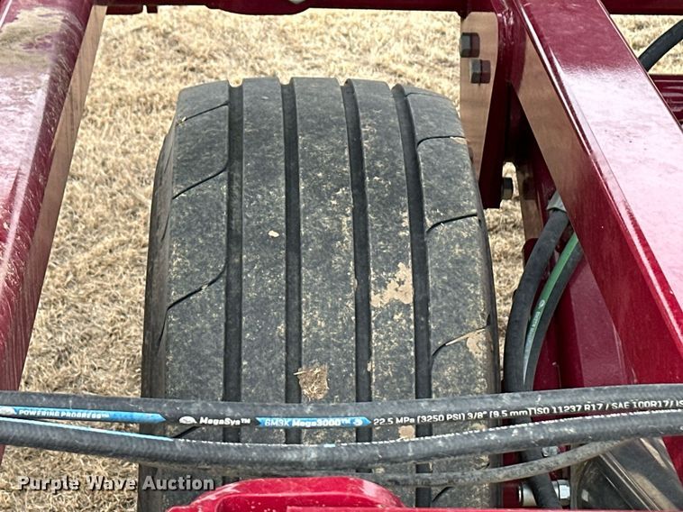 image for item ER8821 2022 Premier Tillage Minimizer 9543 sweep plow