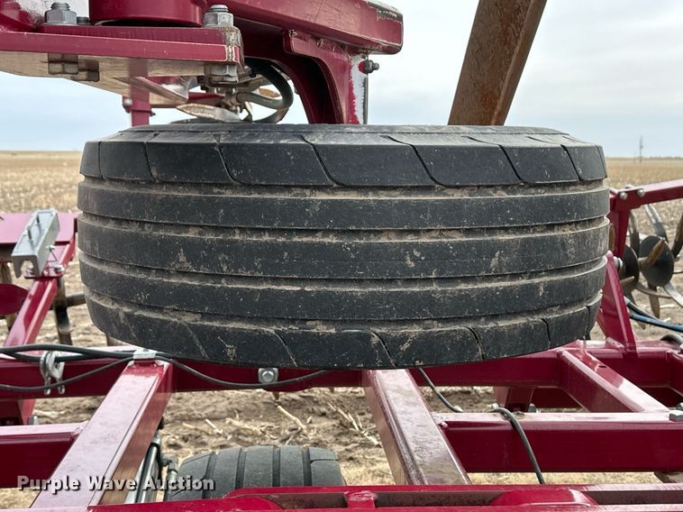 image for item ER8821 2022 Premier Tillage Minimizer 9543 sweep plow