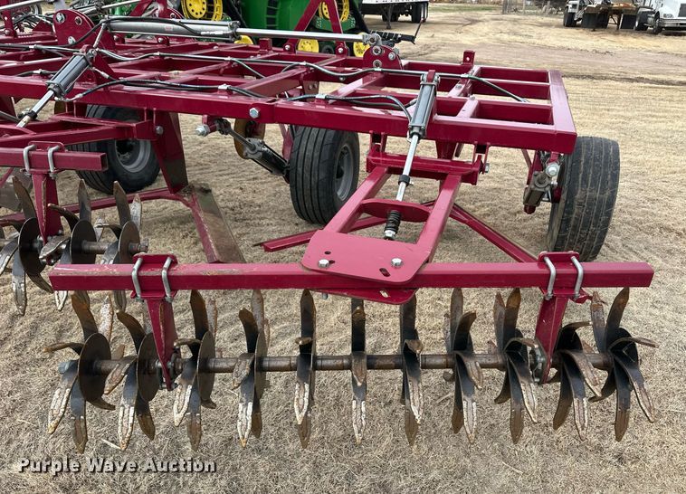 image for item ER8821 2022 Premier Tillage Minimizer 9543 sweep plow