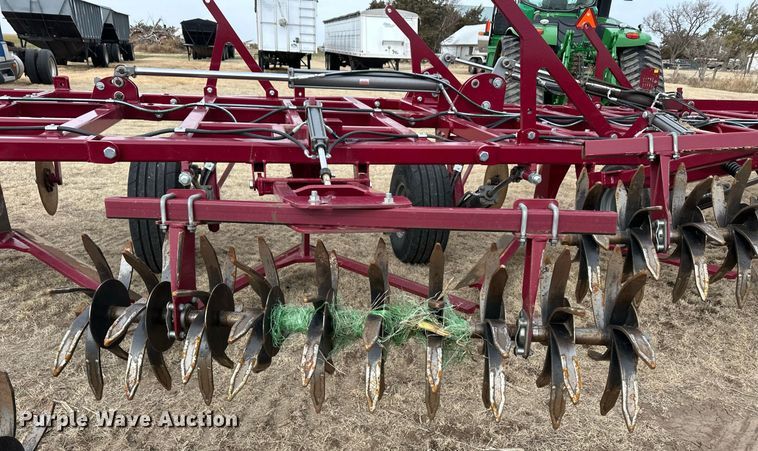 image for item ER8821 2022 Premier Tillage Minimizer 9543 sweep plow