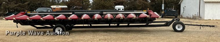 image for item ER8823 Drago GT corn head