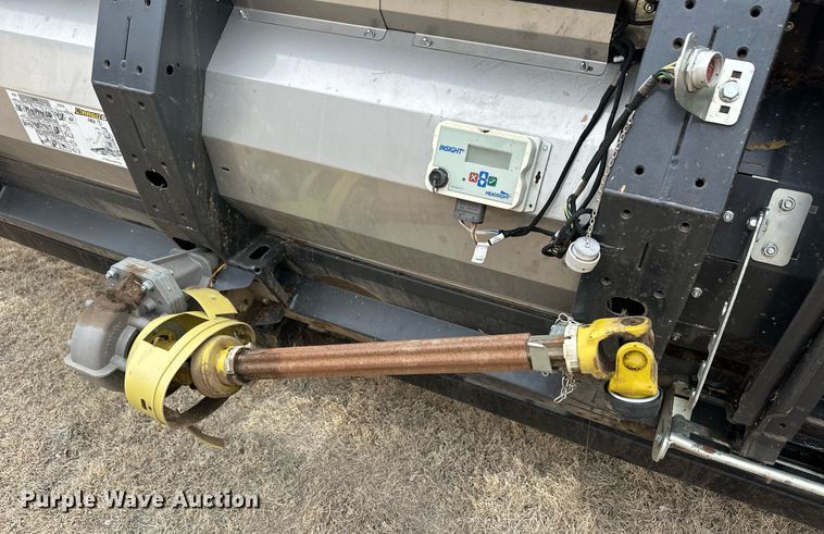 image for item ER8823 Drago GT corn head