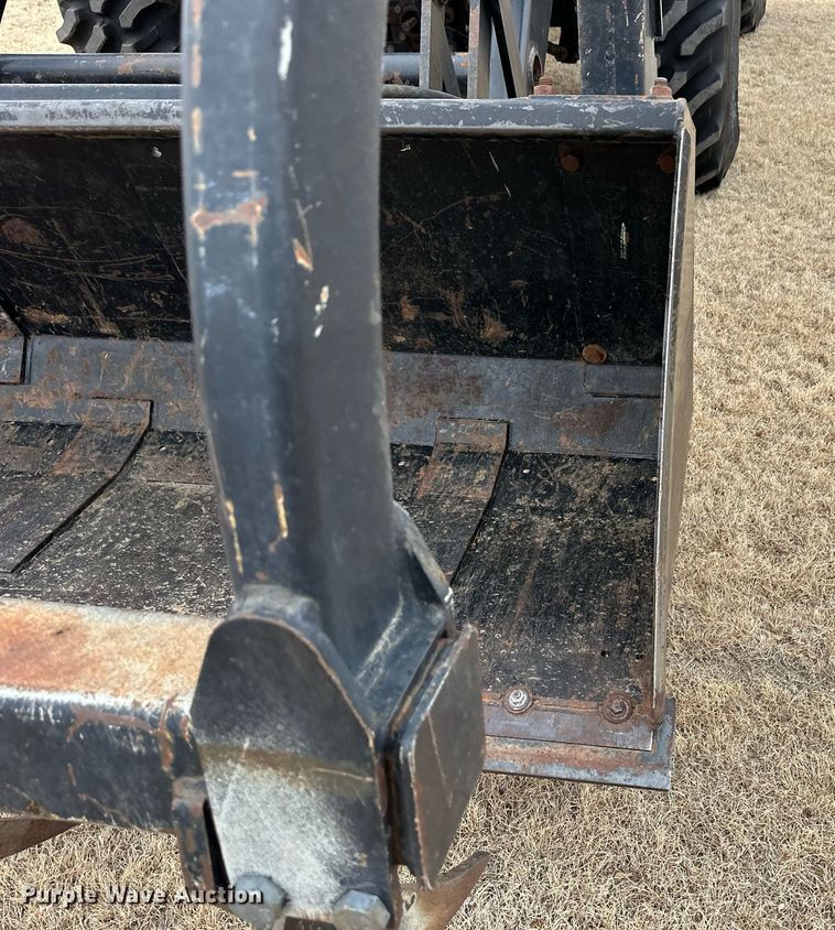 image for item ER8825 2012 New Holland TV6070 bi-directional tractor