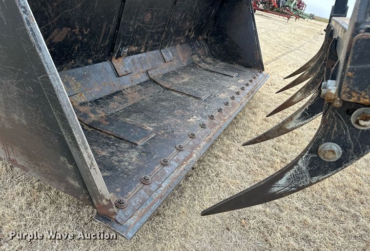 image for item ER8825 2012 New Holland TV6070 bi-directional tractor