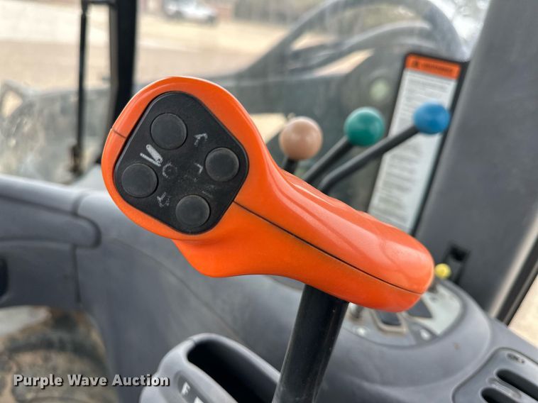 image for item ER8825 2012 New Holland TV6070 bi-directional tractor