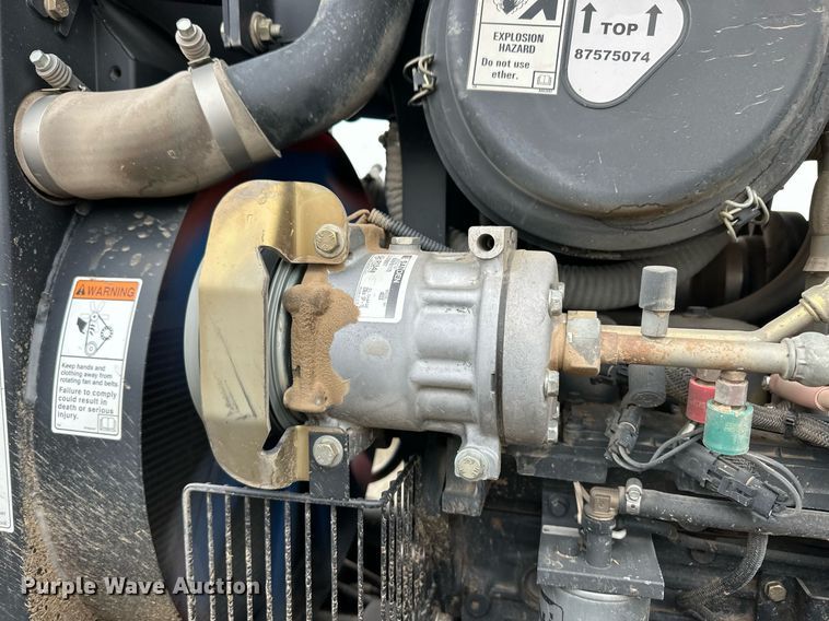 image for item ER8825 2012 New Holland TV6070 bi-directional tractor