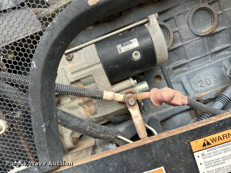 image for item ER8825 2012 New Holland TV6070 bi-directional tractor