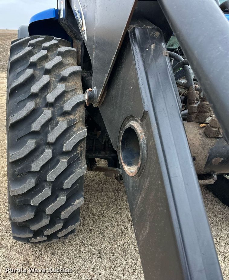 image for item ER8825 2012 New Holland TV6070 bi-directional tractor