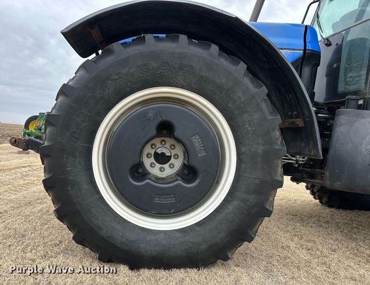 image for item ER8825 2012 New Holland TV6070 bi-directional tractor