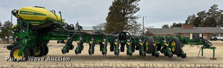 image for item ER8827 2019 John Deere 1775 NT no-till planter