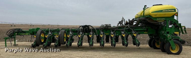 image for item ER8827 2019 John Deere 1775 NT no-till planter
