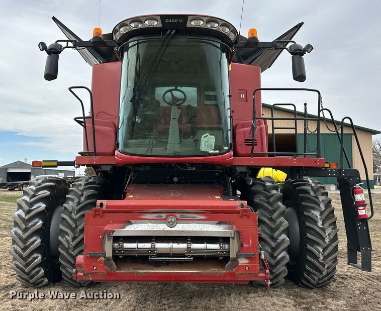 image for item ER8828 2013 Case IH 9230 combine