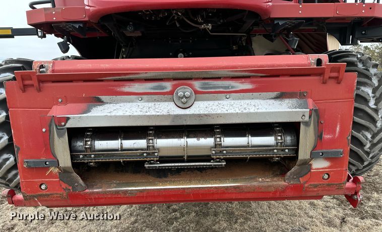 image for item ER8828 2013 Case IH 9230 combine