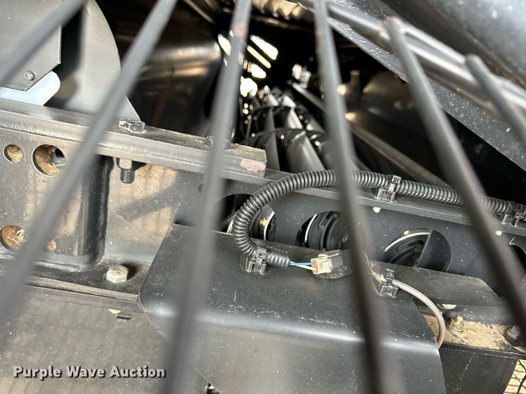 image for item ER8828 2013 Case IH 9230 combine