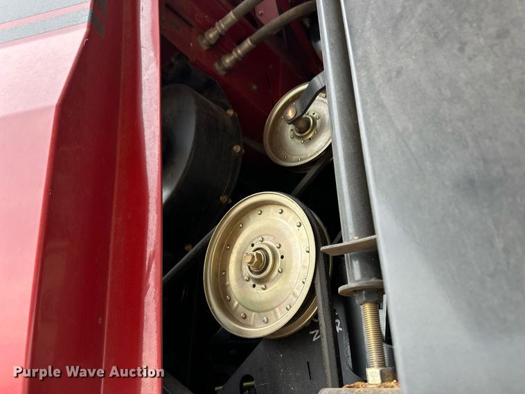 image for item ER8828 2013 Case IH 9230 combine