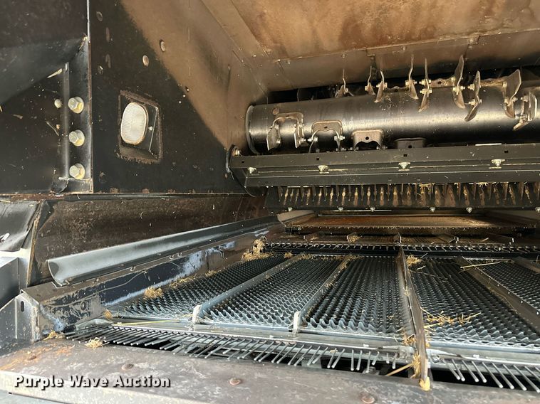 image for item ER8828 2013 Case IH 9230 combine