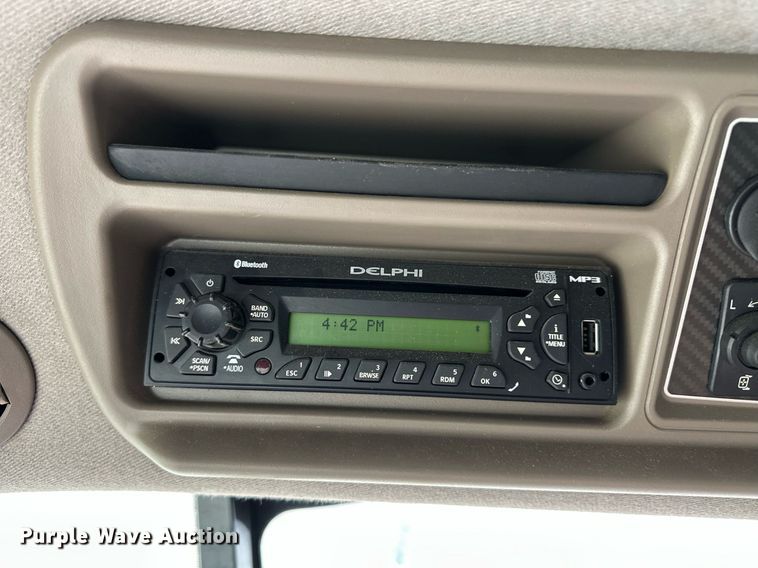 image for item ER8828 2013 Case IH 9230 combine