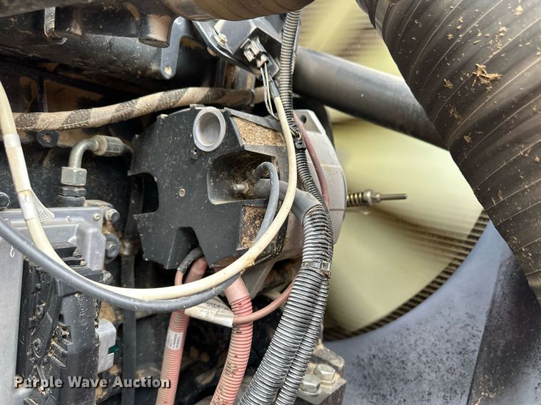 image for item ER8828 2013 Case IH 9230 combine