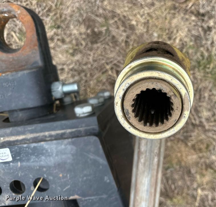 image for item ER8829 2014 Kinze 1300 grain cart