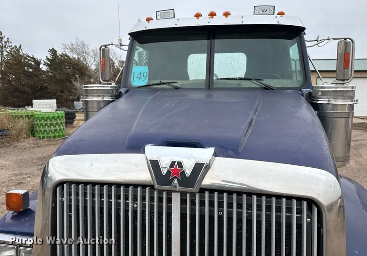 image for item ER8832 2009 Western Star 4900EX semi truck