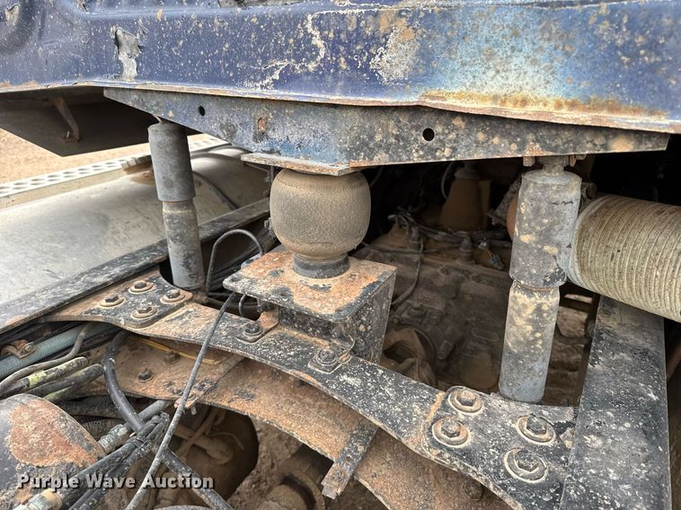 image for item ER8832 2009 Western Star 4900EX semi truck