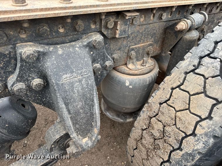 image for item ER8832 2009 Western Star 4900EX semi truck