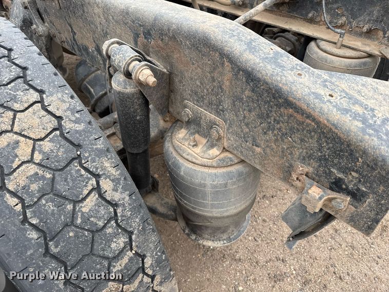 image for item ER8832 2009 Western Star 4900EX semi truck