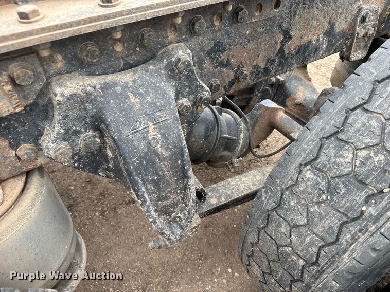 image for item ER8832 2009 Western Star 4900EX semi truck