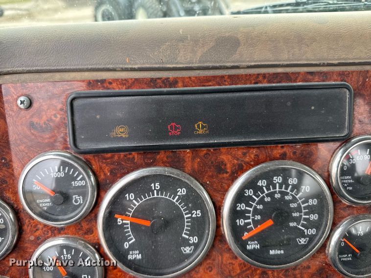 image for item ER8832 2009 Western Star 4900EX semi truck