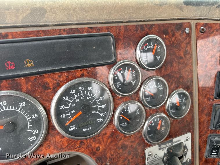 image for item ER8832 2009 Western Star 4900EX semi truck