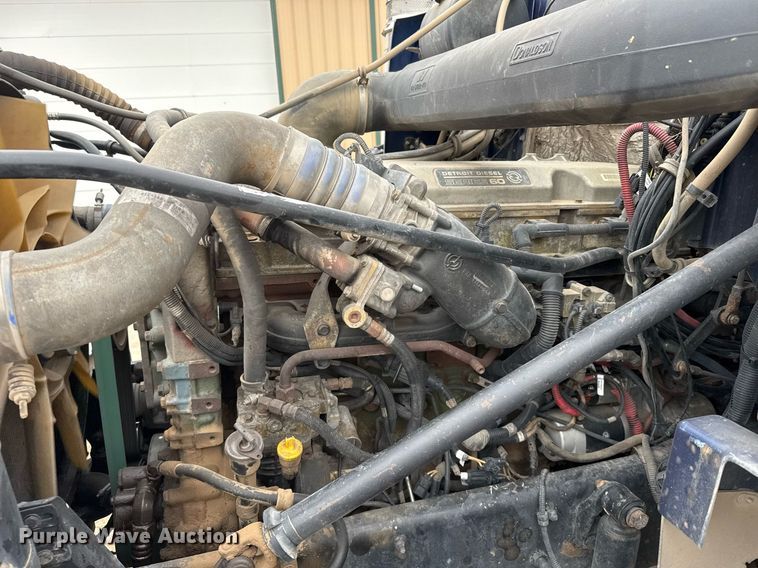 image for item ER8832 2009 Western Star 4900EX semi truck