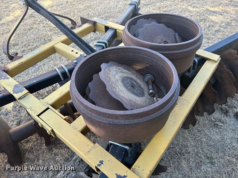 image for item ER8835 Cimarron HT24022 tandem disk