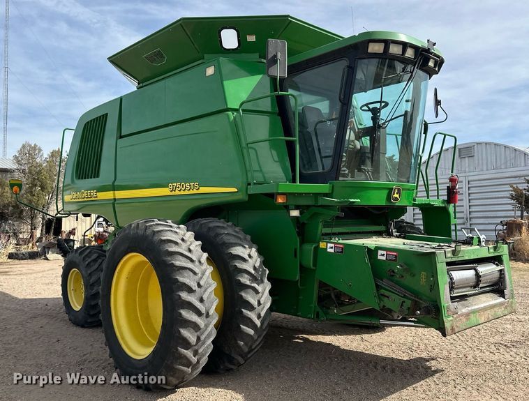 image for item ER8919 2003 John Deere 9750 STS combine