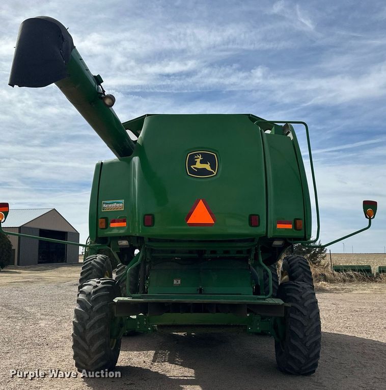 image for item ER8919 2003 John Deere 9750 STS combine