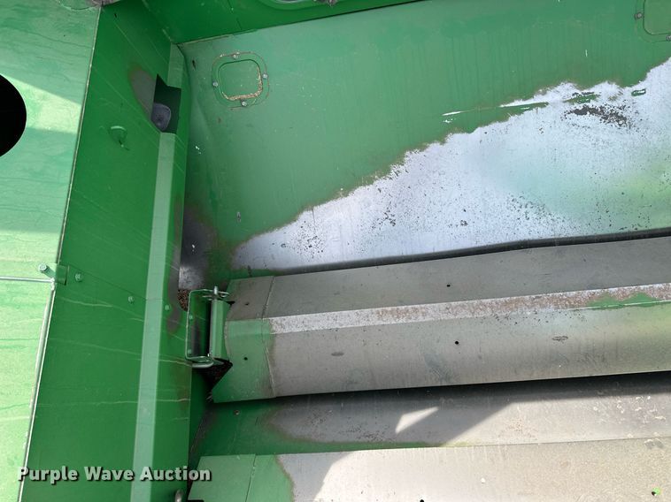 image for item ER8919 2003 John Deere 9750 STS combine