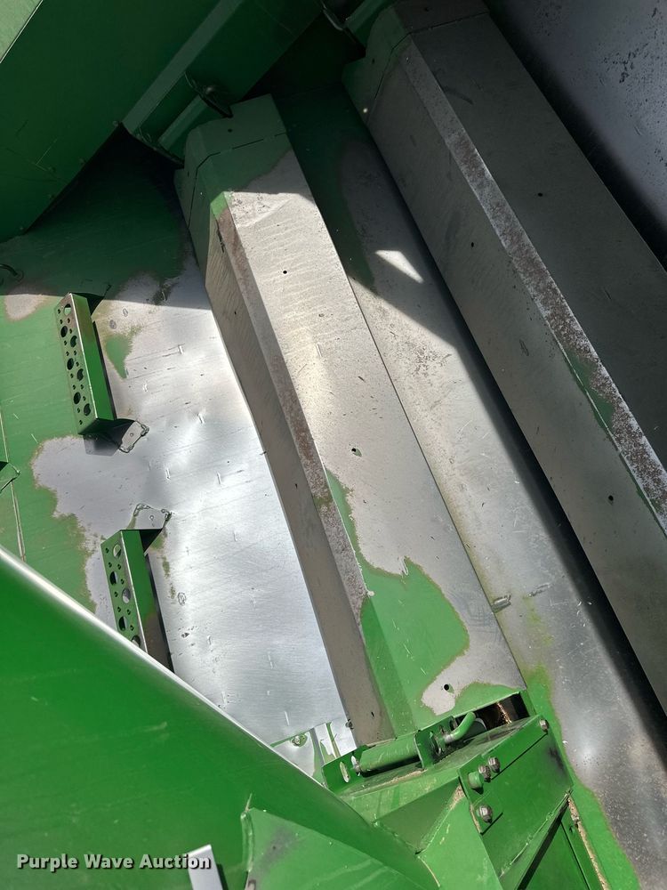 image for item ER8919 2003 John Deere 9750 STS combine