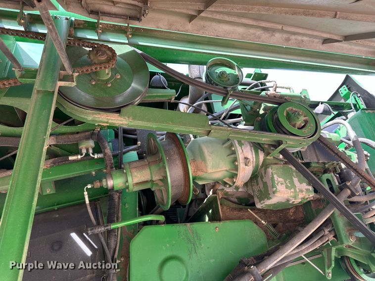 image for item ER8919 2003 John Deere 9750 STS combine