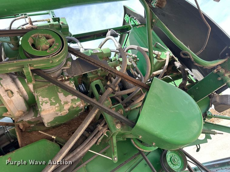 image for item ER8919 2003 John Deere 9750 STS combine