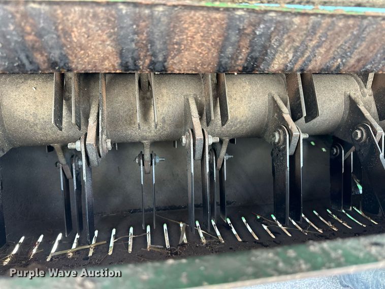 image for item ER8919 2003 John Deere 9750 STS combine