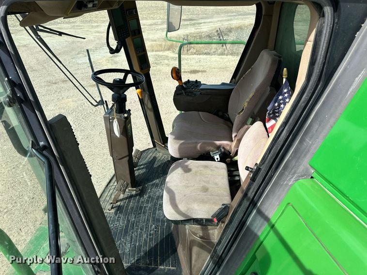 image for item ER8919 2003 John Deere 9750 STS combine