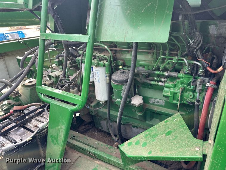 image for item ER8919 2003 John Deere 9750 STS combine
