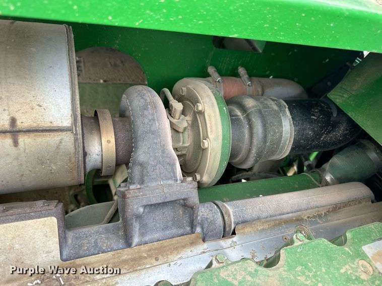 image for item ER8919 2003 John Deere 9750 STS combine