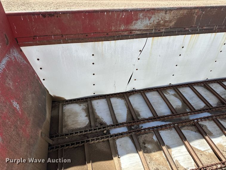 image for item ER8921 2010 MMI HSXHD20 manure spreader bed