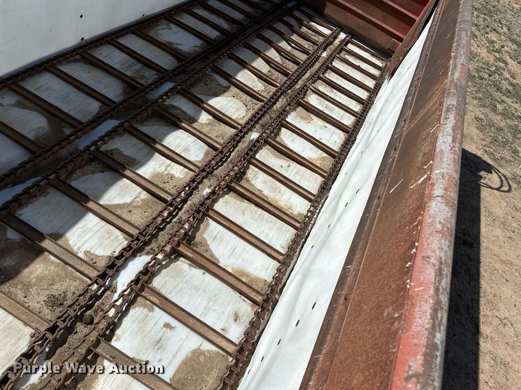 image for item ER8921 2010 MMI HSXHD20 manure spreader bed