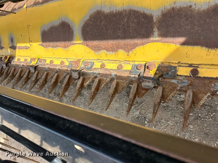 image for item ER8922 2014 New Holland 18HS Haybine rigid head