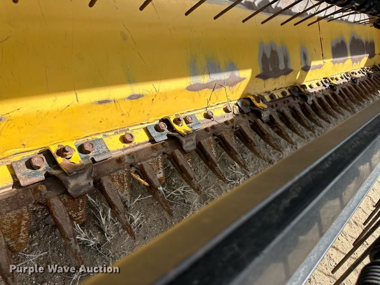 image for item ER8922 2014 New Holland 18HS Haybine rigid head