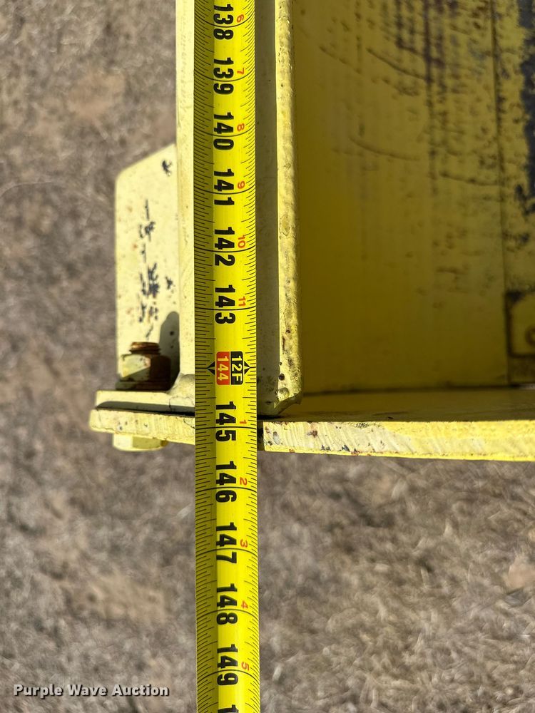 image for item ER8924 Degelman 46/57 blade