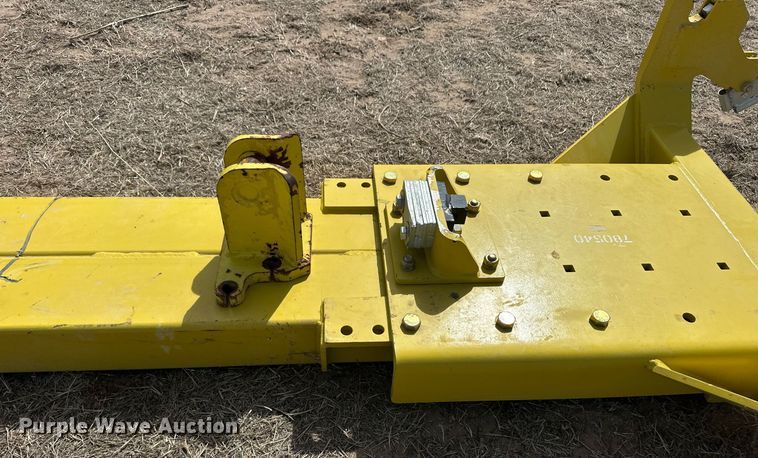 image for item ER8925 Degelman blade mounting bracket