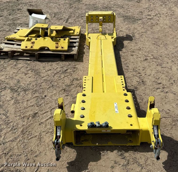 image for item ER8926 Degelman blade mounting bracket